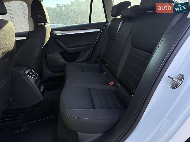 Універсал Skoda Octavia 2017 в Рівному