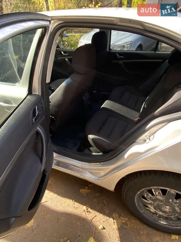 Лифтбек Skoda Octavia 2005 в Киеве фото 6 Лифтбек Skoda Octavia 2005 в Киеве