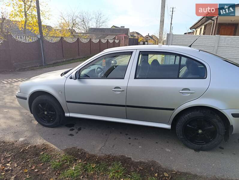 Лифтбек Skoda Octavia 2005 в Ровно