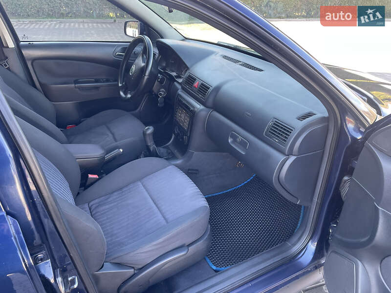 Ліфтбек Skoda Octavia 2000 в Турці фото 34 Ліфтбек Skoda Octavia 2000 в Турці