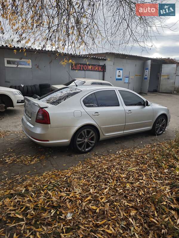 Ліфтбек Skoda Octavia 2010 в Кропивницькому