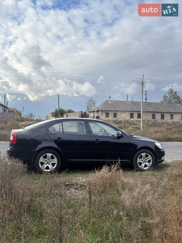 Лифтбек Skoda Octavia 2011 в Павлограде фото 3 Лифтбек Skoda Octavia 2011 в Павлограде