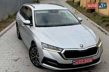 Универсал Skoda Octavia 2020 в Ужгороде