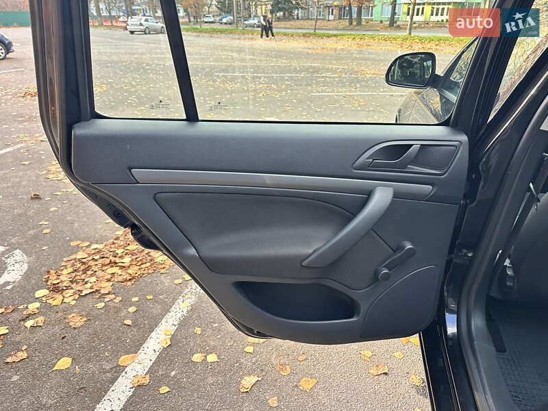 Универсал Skoda Octavia 2012 в Виннице