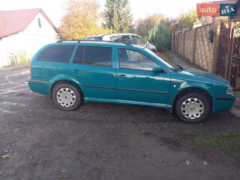 Универсал Skoda Octavia 2002 в Луцке