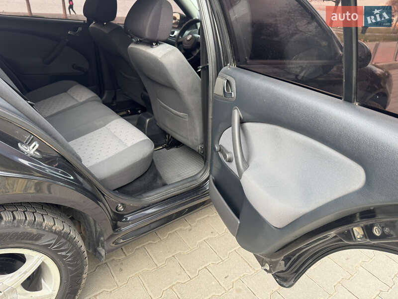 Лифтбек Skoda Octavia 2009 в Тернополе фото 26 Лифтбек Skoda Octavia 2009 в Тернополе