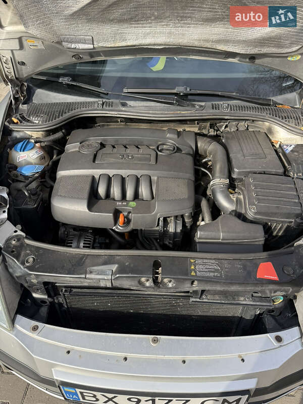 Лифтбек Skoda Octavia 2004 в Хмельницком