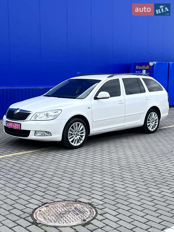 Skoda Octavia 2012 Skoda Octavia 2012