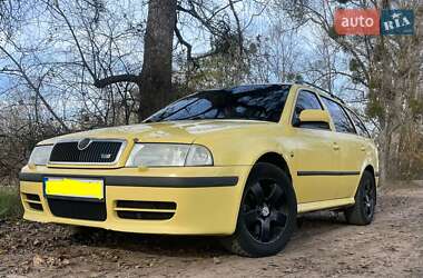 Універсал Skoda Octavia 2003 в Бородянці