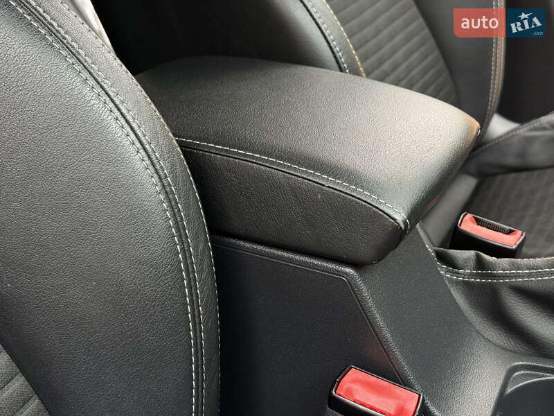 Универсал Skoda Octavia 2015 в Дрогобыче фото 130 Универсал Skoda Octavia 2015 в Дрогобыче