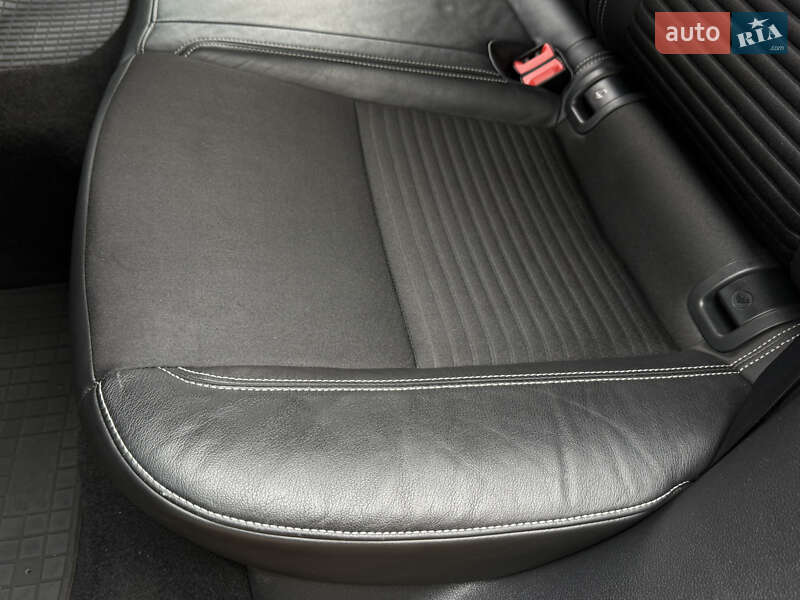 Универсал Skoda Octavia 2015 в Дрогобыче фото 139 Универсал Skoda Octavia 2015 в Дрогобыче