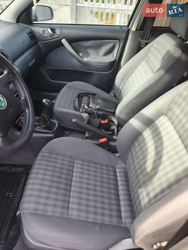 Лифтбек Skoda Octavia 2004 в Звягеле фото 12 Лифтбек Skoda Octavia 2004 в Звягеле