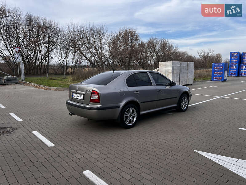 Лифтбек Skoda Octavia 2008 в Киеве