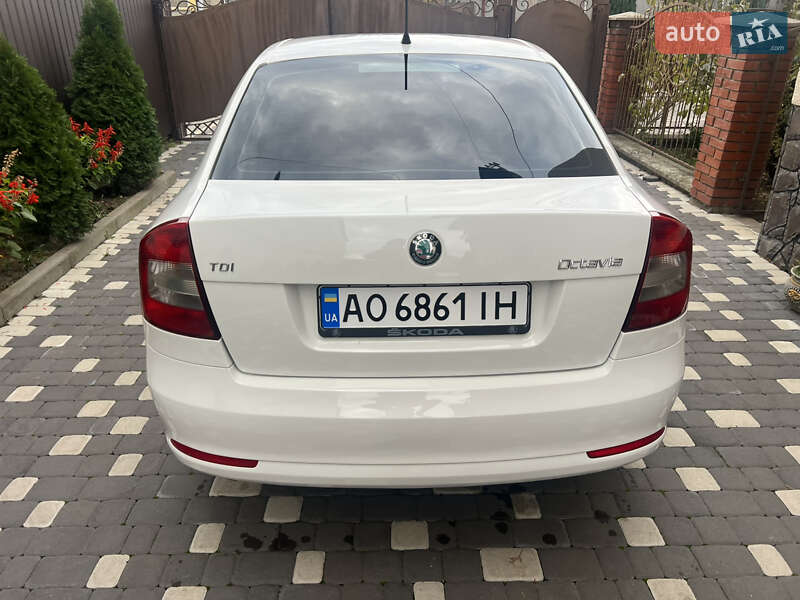 Лифтбек Skoda Octavia 2012 в Мукачево фото 3 Лифтбек Skoda Octavia 2012 в Мукачево