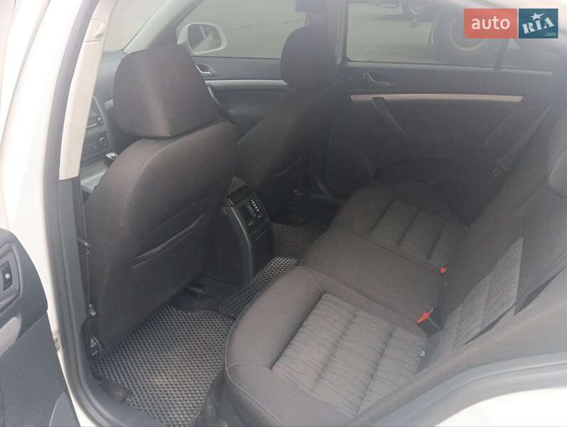 Лифтбек Skoda Octavia 2012 в Харькове