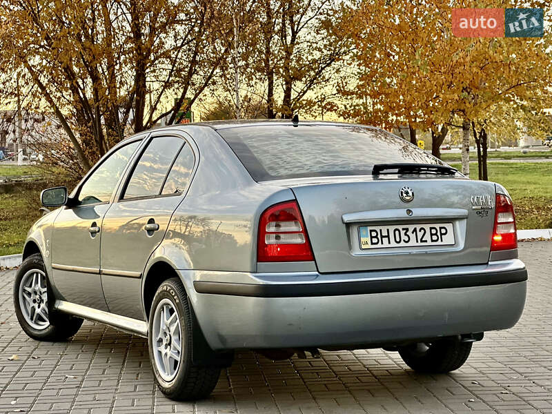 Лифтбек Skoda Octavia 2006 в Кропивницком