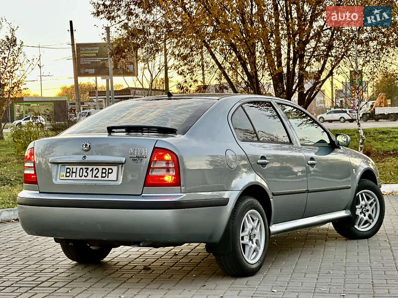 Лифтбек Skoda Octavia 2006 в Кропивницком