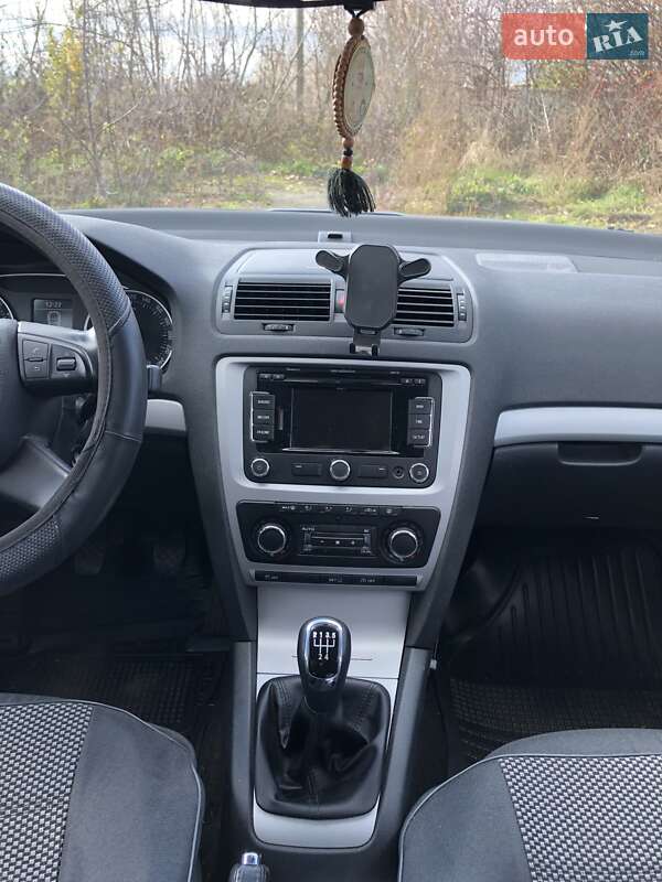 Универсал Skoda Octavia 2012 в Мироновке