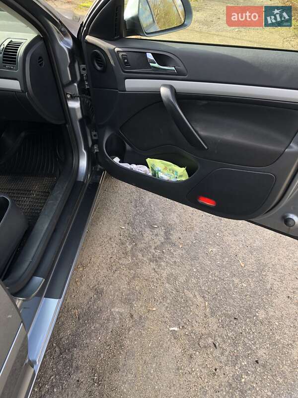 Универсал Skoda Octavia 2012 в Мироновке