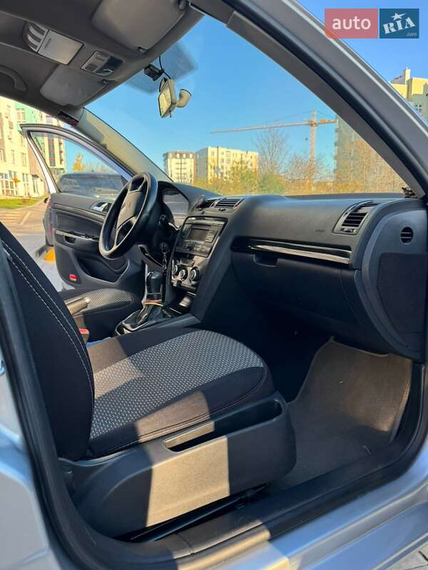 Універсал Skoda Octavia 2008 в Львові