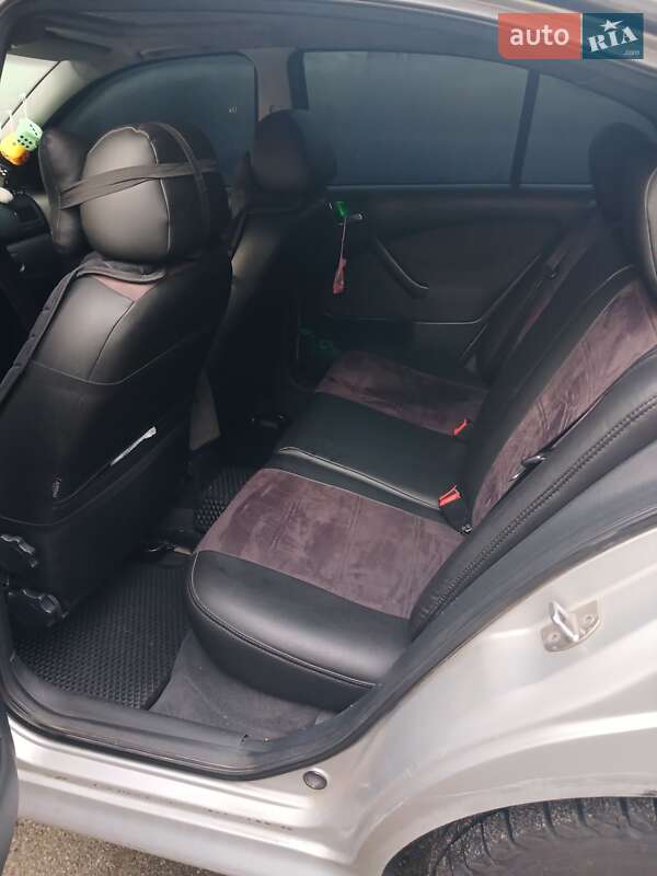 Ліфтбек Skoda Octavia 2001 в Василькові