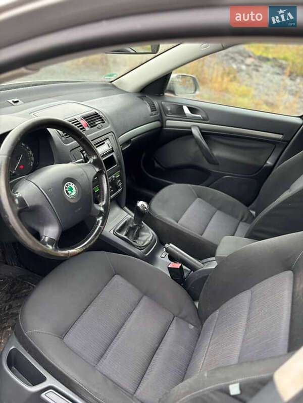 Ліфтбек Skoda Octavia 2006 в Києві