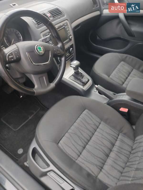 Универсал Skoda Octavia 2009 в Киеве фото 7 Универсал Skoda Octavia 2009 в Киеве