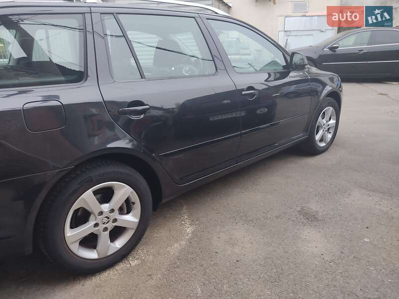 Универсал Skoda Octavia 2009 в Киеве фото 10 Универсал Skoda Octavia 2009 в Киеве