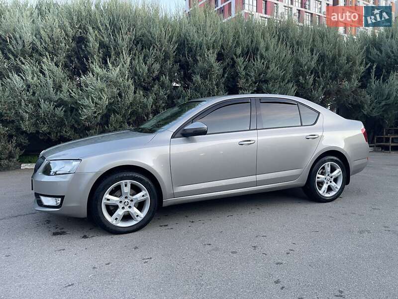 Лифтбек Skoda Octavia 2014 в Киеве