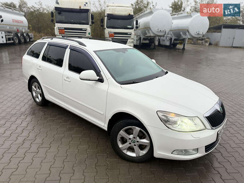Универсал Skoda Octavia 2013 в Хмельницком фото 6 Универсал Skoda Octavia 2013 в Хмельницком