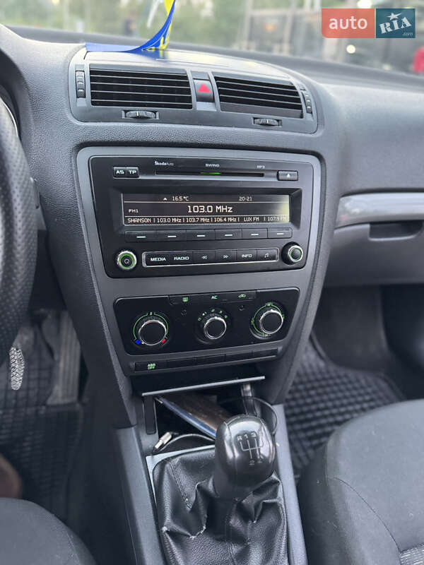 Универсал Skoda Octavia 2011 в Надворной фото 26 Универсал Skoda Octavia 2011 в Надворной