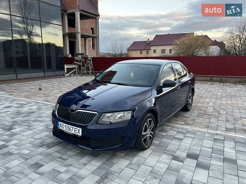 Лифтбек Skoda Octavia 2013 в Тячеве