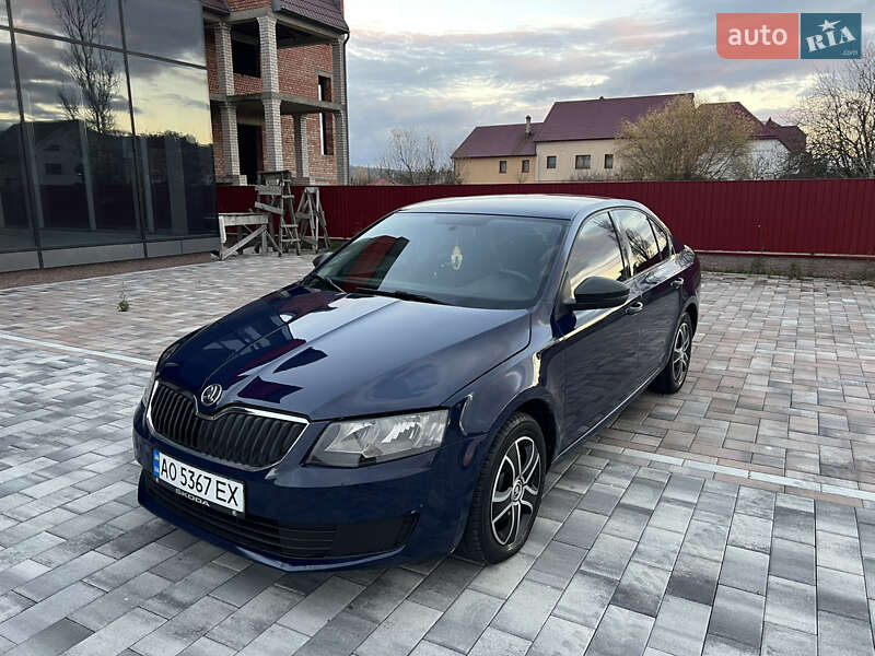 Лифтбек Skoda Octavia 2013 в Тячеве