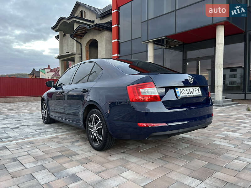 Лифтбек Skoda Octavia 2013 в Тячеве