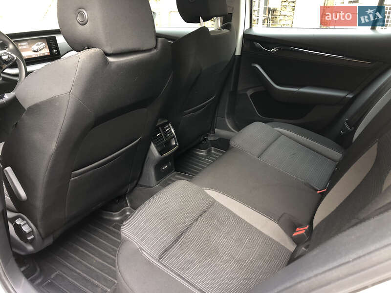 Лифтбек Skoda Octavia 2022 в Киеве фото 6 Лифтбек Skoda Octavia 2022 в Киеве