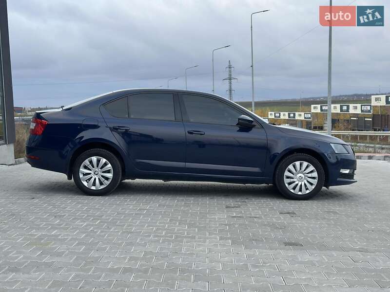 Лифтбек Skoda Octavia 2017 в Тернополе фото 11 Лифтбек Skoda Octavia 2017 в Тернополе
