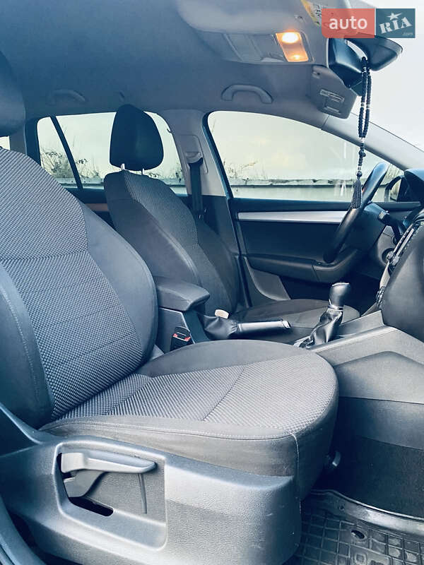 Универсал Skoda Octavia 2014 в Ужгороде фото 30 Универсал Skoda Octavia 2014 в Ужгороде