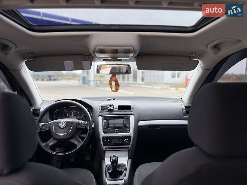 Универсал Skoda Octavia 2011 в Мене