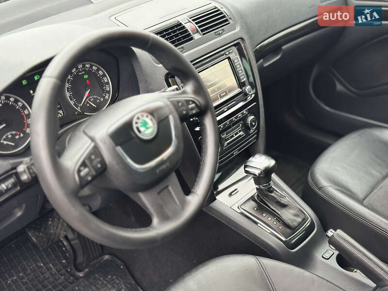 Универсал Skoda Octavia 2011 в Староконстантинове