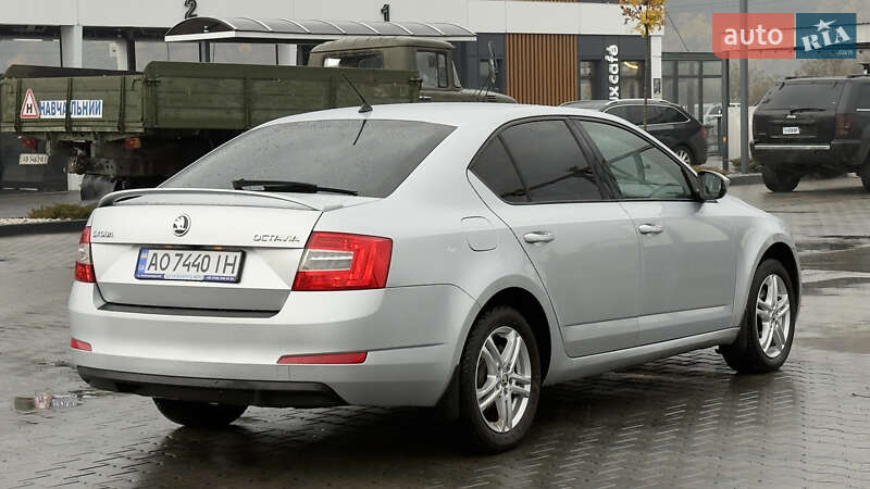 Лифтбек Skoda Octavia 2013 в Хусте