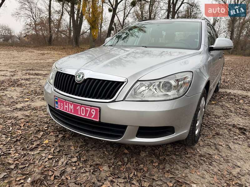 Универсал Skoda Octavia 2009 в Полтаве