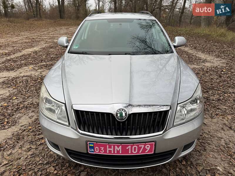 Универсал Skoda Octavia 2009 в Полтаве
