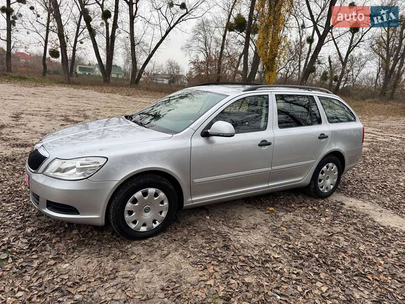 Универсал Skoda Octavia 2009 в Полтаве