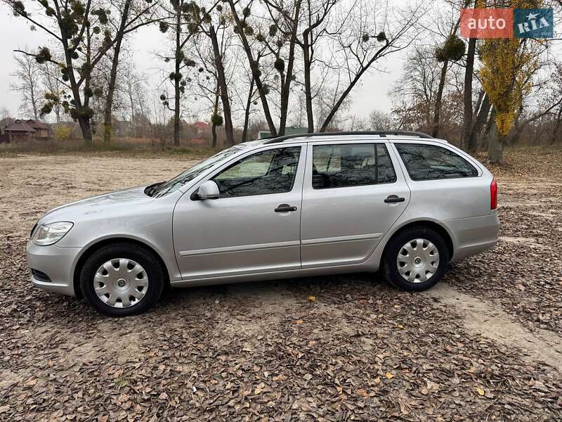 Универсал Skoda Octavia 2009 в Полтаве