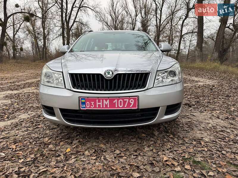Универсал Skoda Octavia 2009 в Полтаве