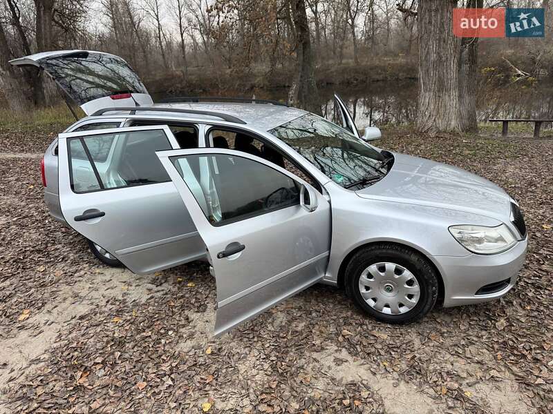Универсал Skoda Octavia 2009 в Полтаве