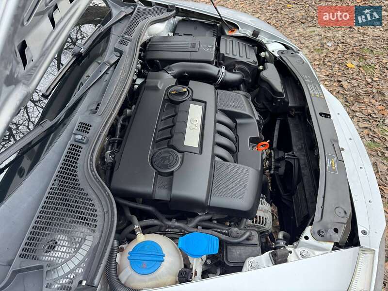 Универсал Skoda Octavia 2009 в Полтаве