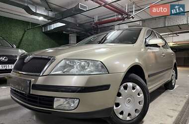 Лифтбек Skoda Octavia 2005 в Киеве