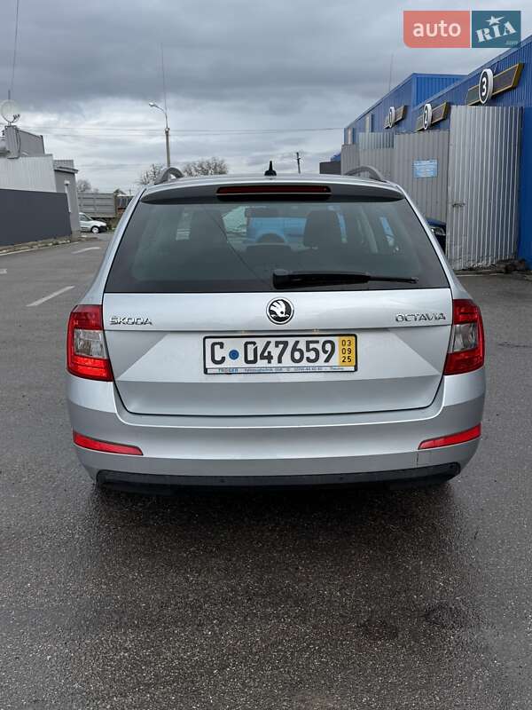 Универсал Skoda Octavia 2013 в Каменке