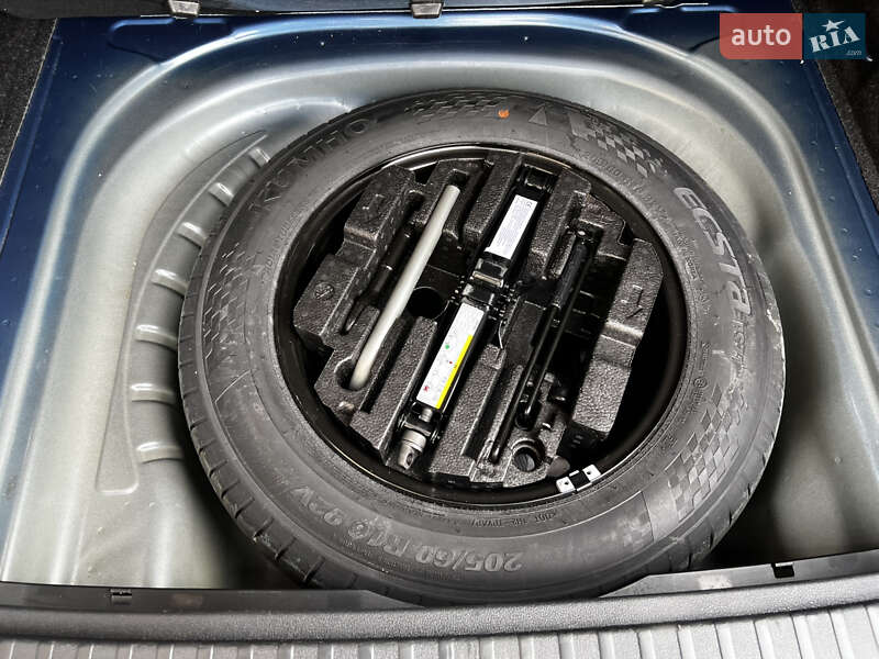 Универсал Skoda Octavia 2021 в Киеве